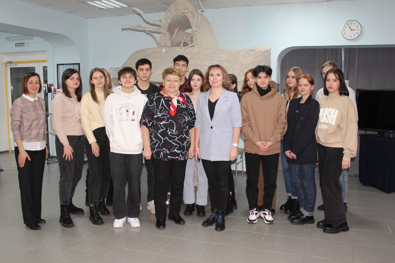 Няганские студенты посетили музей